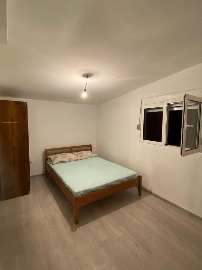 Stan Marko Podgorica Luaran gambar