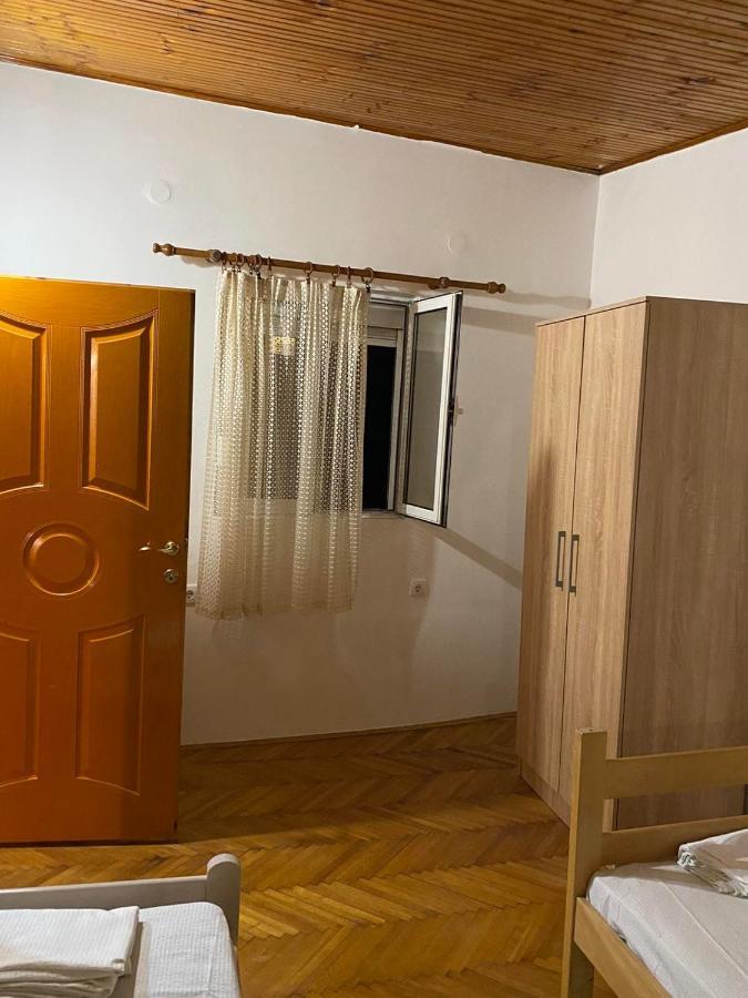 Stan Marko Podgorica Luaran gambar